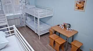 Гостиница Хостел В Гости Новокузнецк Кровать в общем 6-местном номере-2