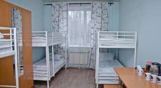 Гостиница Хостел В Гости Новокузнецк Кровать в общем 6-местном номере-4